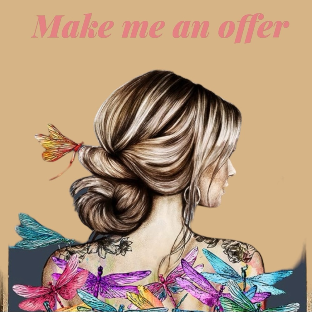 All reasonable offers considered 💋